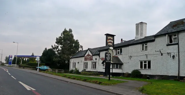 Photo of The Old Three Pigeons